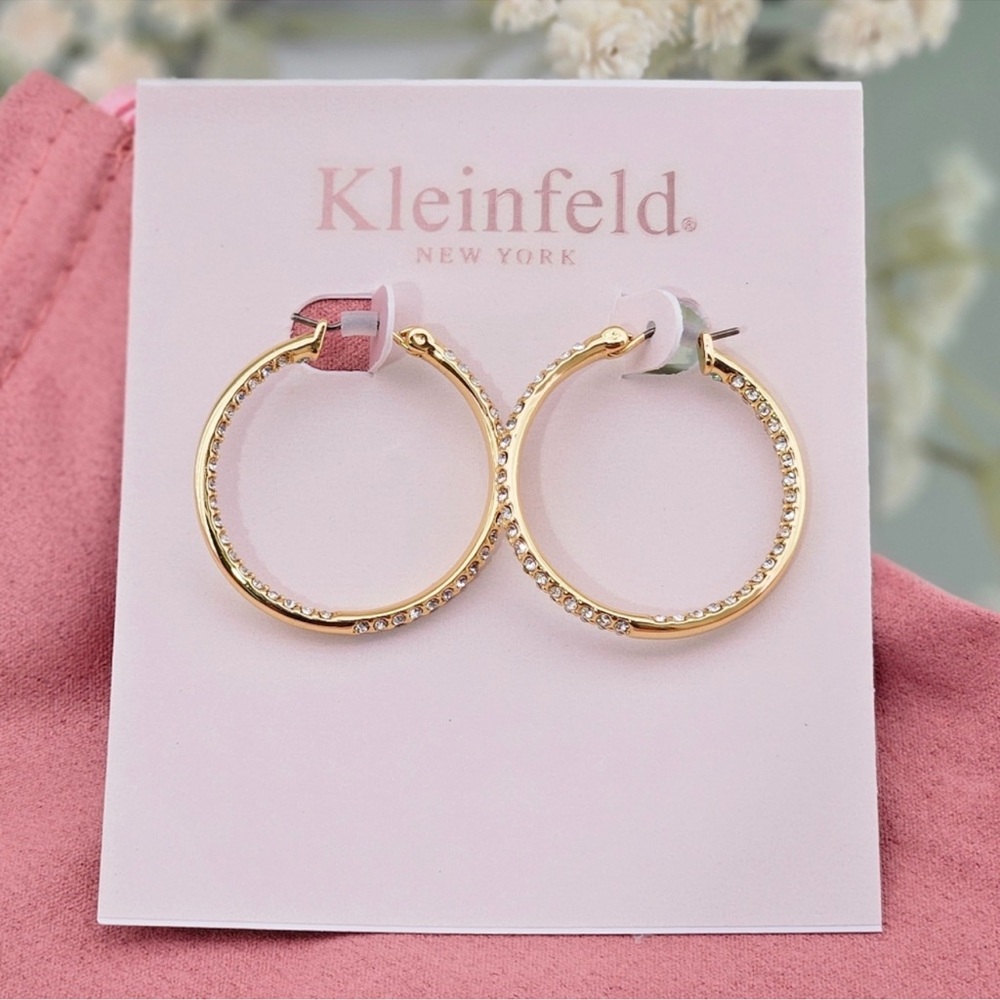Kleinfeld Gold Tone Pavé Crystal Hoop Earrings Wedding Bridal
Christmas Gift 🤍 - Picture 9 of 16